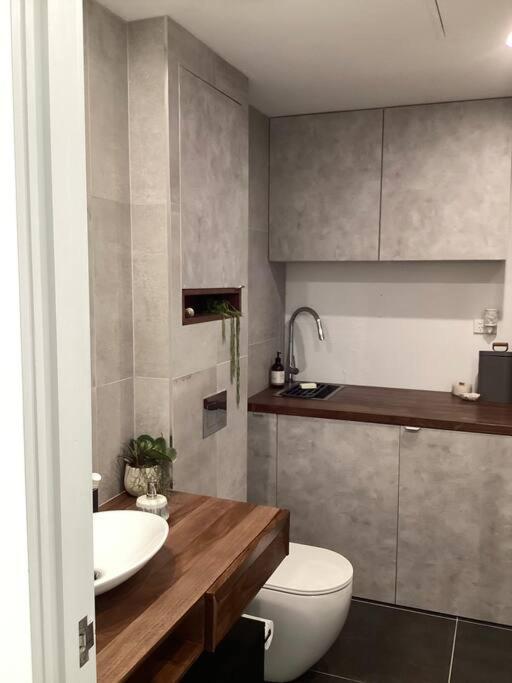 In The Heart Of Port Melbourne Apartment ภายนอก รูปภาพ